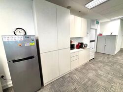 United Square (D11), Office #550232671
